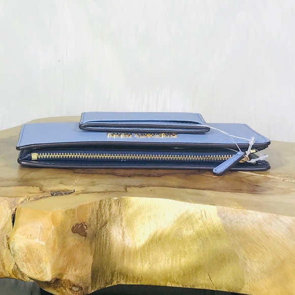 Michael Kors Card Case Carryall Wallet - Picture 6 of 8